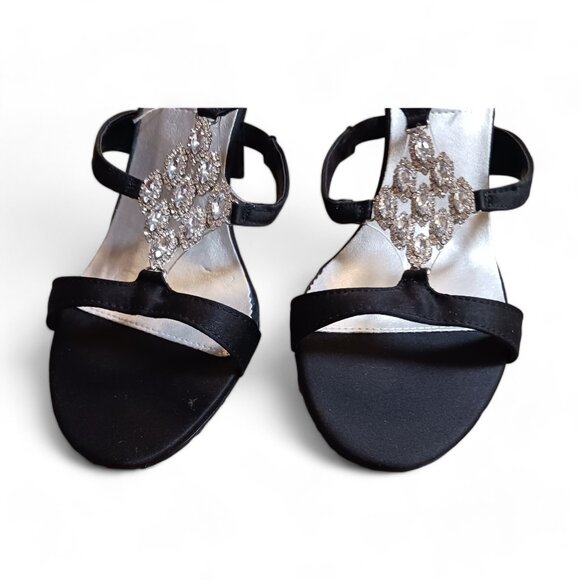 NWOT Touch Ups Black Satin  Crystal Rhinestone Embellished Heels Size 9M - Picture 9 of 12